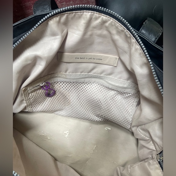 Lululemon Om The Day Bag Black Reflective Large Duffle Yoga Mat Gym Travel - Picture 14 of 16